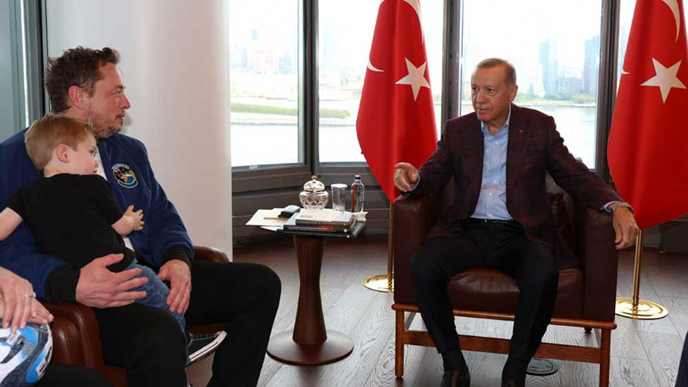 Ο Ερντογάν ζητά από τον Μασκ να κατασκευάσει εργοστάσιο Tesla στην Τουρκία