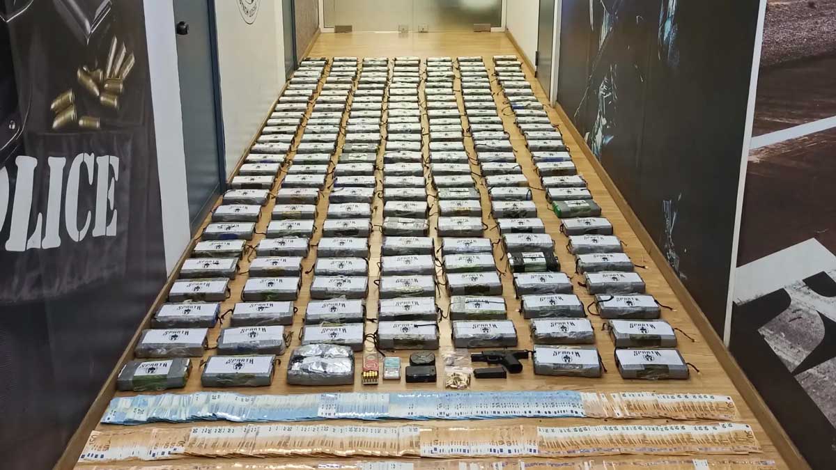Εικόνα του άρθρου Πειραιάς: Τα κουτιά με τις γαρίδες έκρυβαν 210 κιλά κοκαΐνης