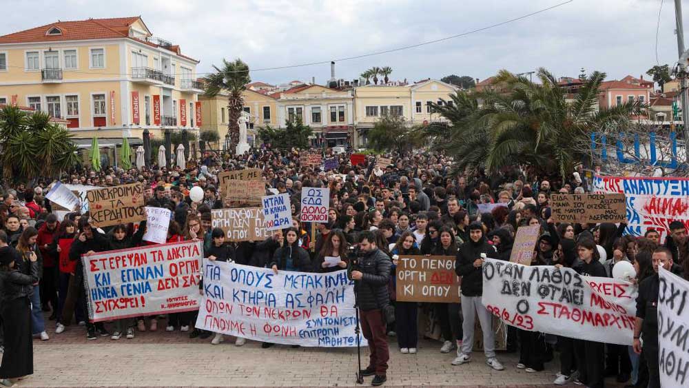 Αθήνα: «Καμία συγκάλυψη» το αίτημα των χιλιάδων απεργών