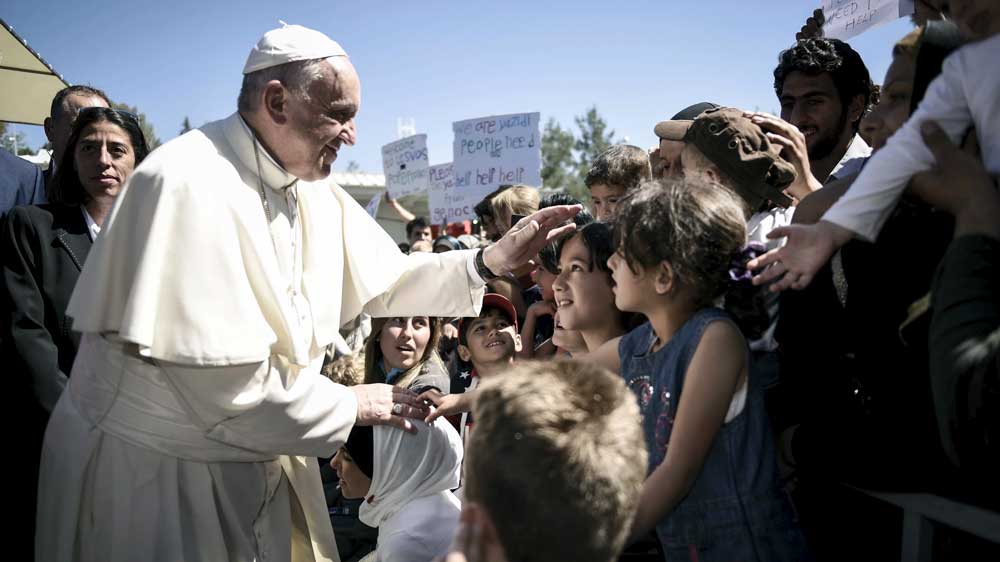 Η επίσκεψη του Πάπα και μια επιστολή για τους πρόσφυγες