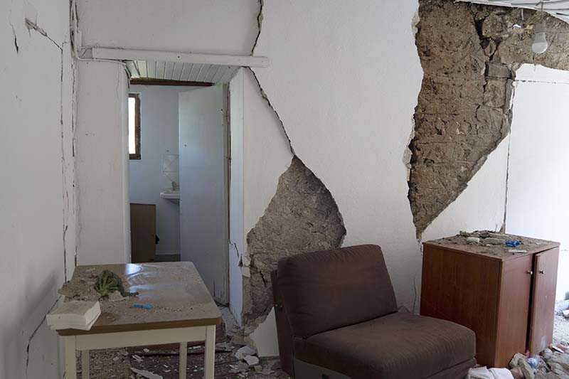 Εικόνα του άρθρου 96 κτίρια μη κατοικήσιμα από το σεισμό