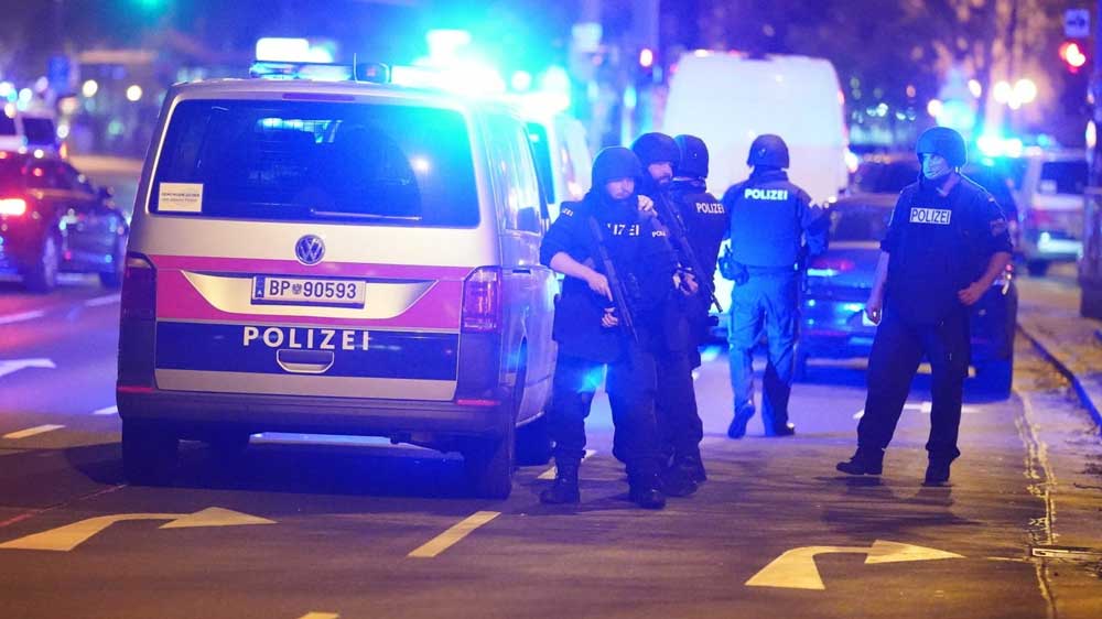 Βιέννη: Πολύνεκρη ένοπλη επίθεση κοντά σε συναγωγή