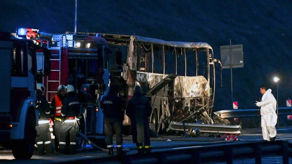 Βουλγαρία: Τραγωδία με 46 νεκρούς από φωτιά σε λεωφορεία
