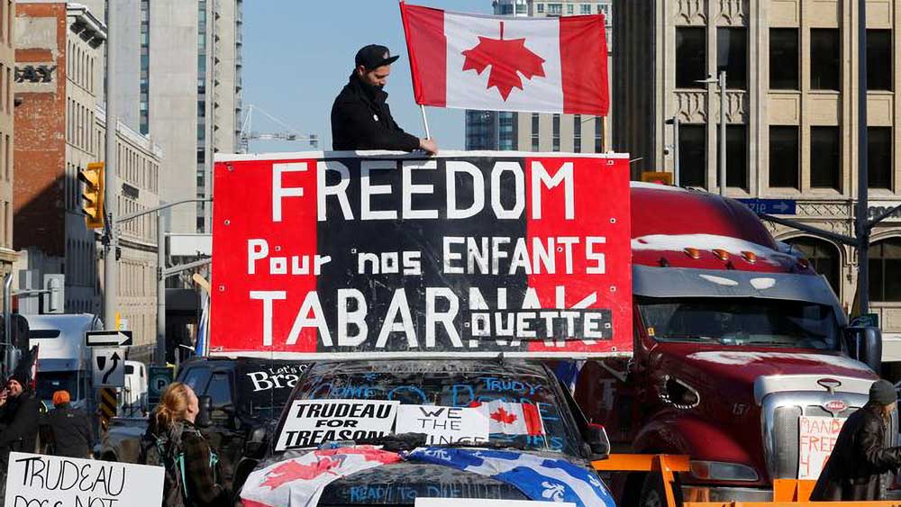 Η Γαλλία απαγορεύει τα «κονβόι της ελευθερίας»