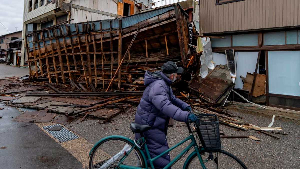 Ιαπωνία: Μάχη με τον χρόνο και τον καιρό για την ανεύρεση επιζώντων από τον σεισμό