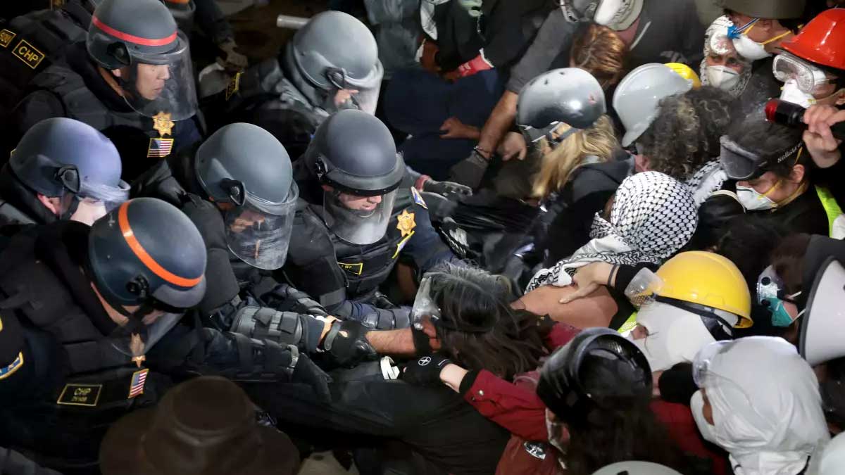 Εικόνα του άρθρου ΗΠΑ: Σκηνές βίας και εκατοντάδες συλλήψεις στα πανεπιστήμια