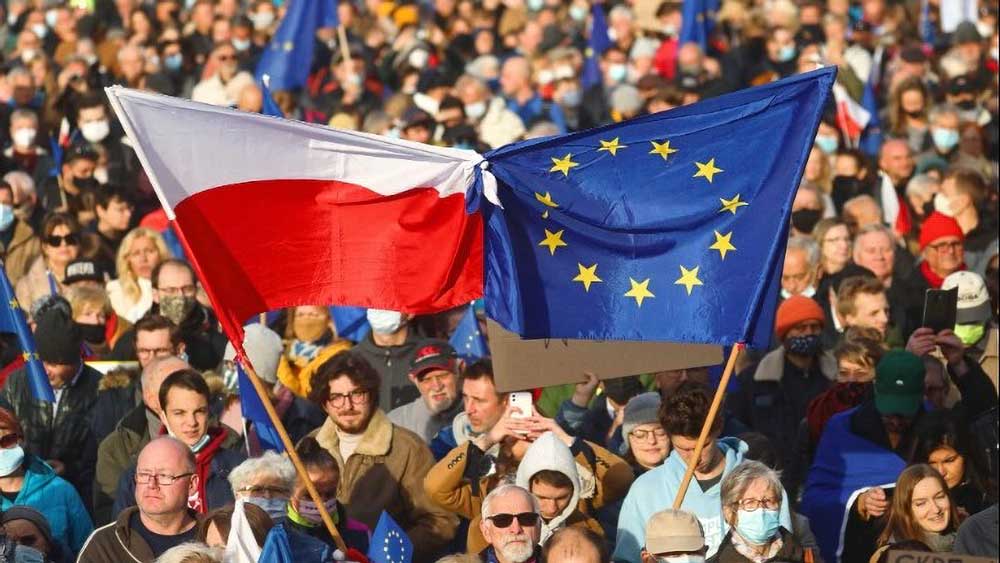 «Μένουμε Ευρώπη», λένε και οι Πολωνοί