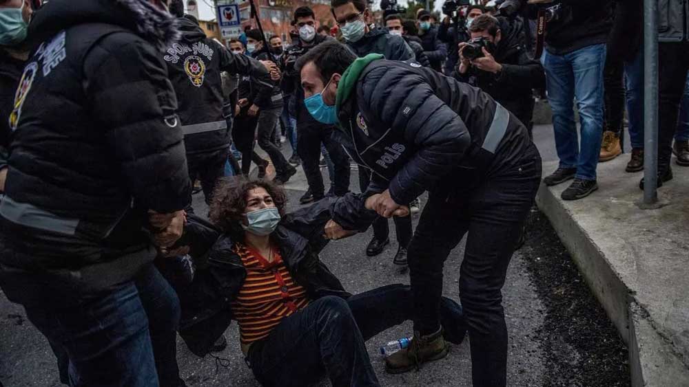 Εικόνα του άρθρου Τουρκία: Νέες συλλήψεις διαδηλωτών