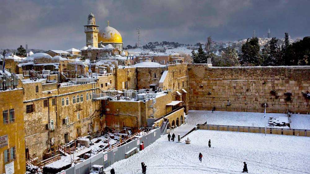 Σπάνια χιονοθύελλα χτυπά την Ιερουσαλήμ