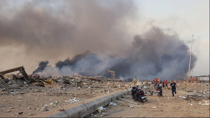 Εικόνα του άρθρου Λίβανος: Δύο ισχυρές εκρήξεις στο λιμάνι της Βηρυτού (upd)