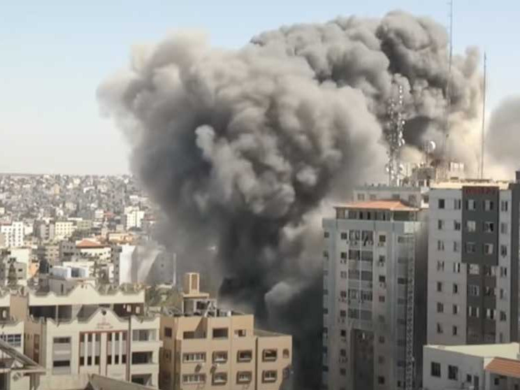Ισραήλ: Συνεχίζει τους σφοδρούς βομβαρδισμούς