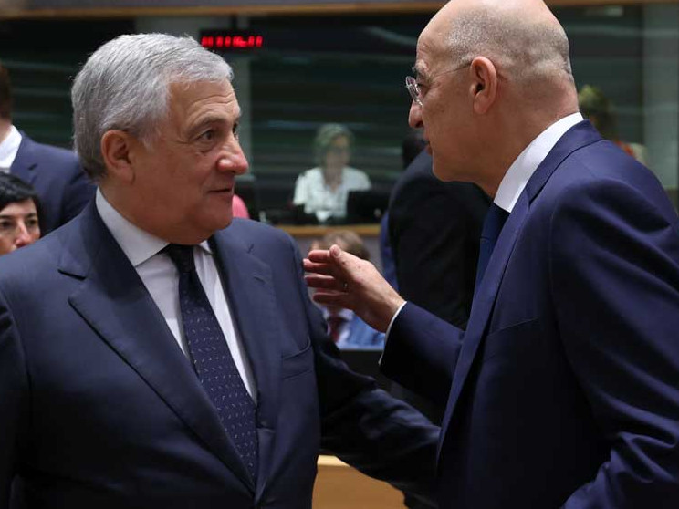 ΕΕ: Ουγγαρία και Ελλάδα καθυστερούν τις συνομιλίες για τη βοήθεια στην Ουκρανία
