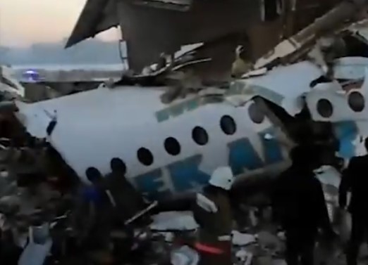 Αεροπλάνο έπεσε στο Καζαχστάν
