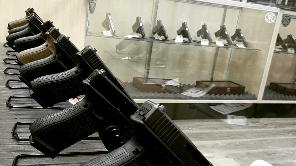 Εικόνα του άρθρου Καναδάς: Τρέχουν να αγοράσουν όπλα