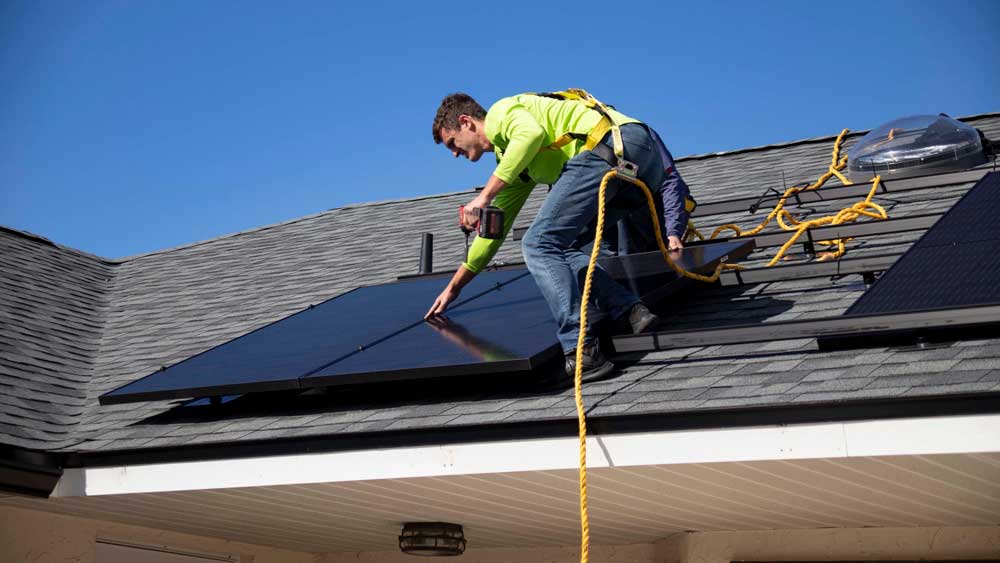 Επιδότηση 60% για φωτοβολταϊκά στις στέγες