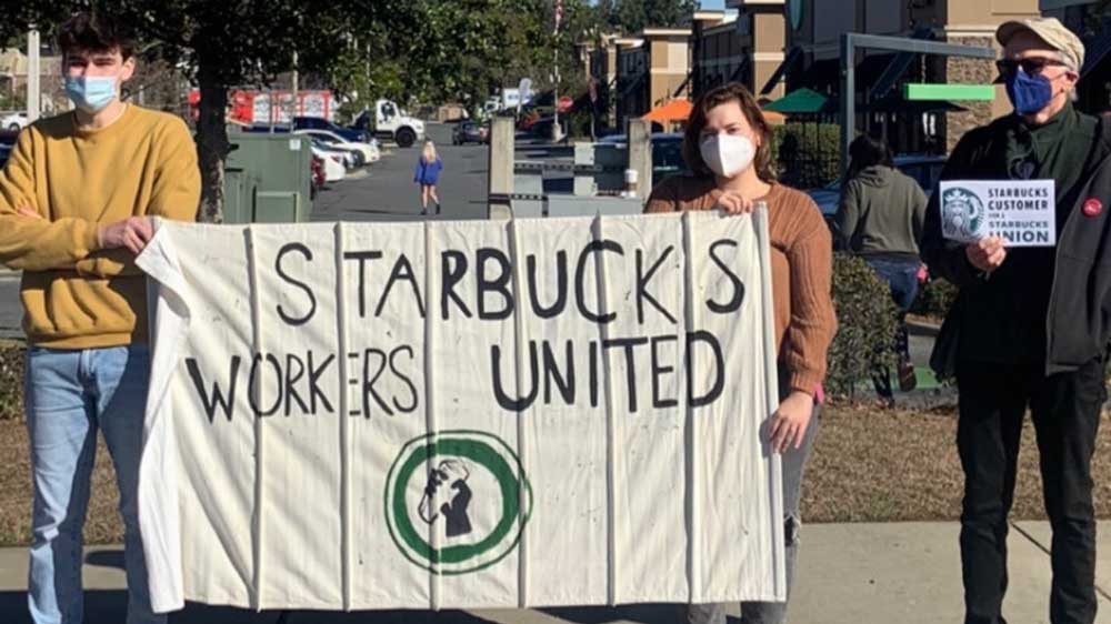 Starbucks: Φοβού τους Δαναούς…