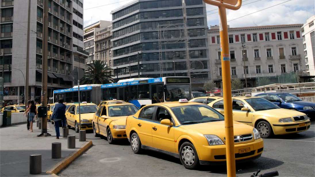 ΣΑΤΑ: Αυξάνονται τα κόμιστρα των ταξί