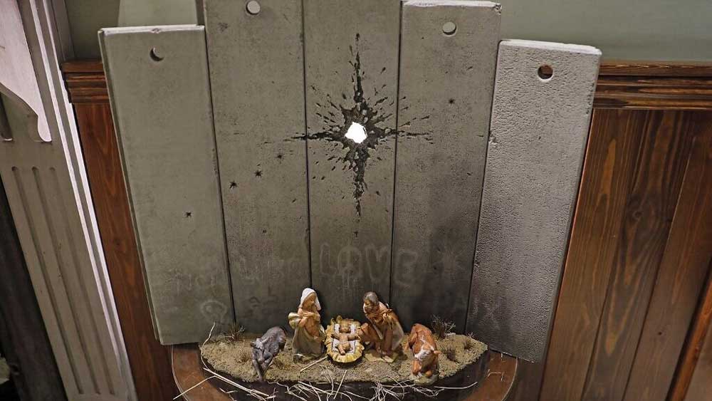 Εικόνα του άρθρου «Η ουλή της Βηθλεέμ»: Η νέα παρέμβαση του Banksy