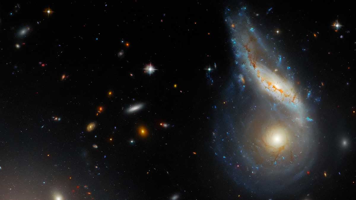 Εικόνα του άρθρου Το Hubble καταγράφει μια κοσμική σύγκρουση γαλαξιών