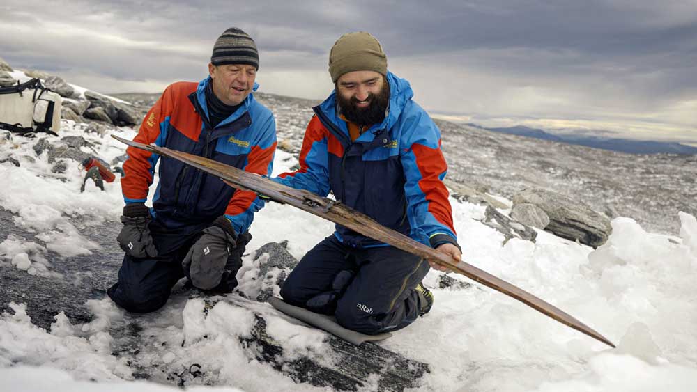 Ανακάλυψαν το αρχαιότερο ζευγάρι ξύλινων σκι