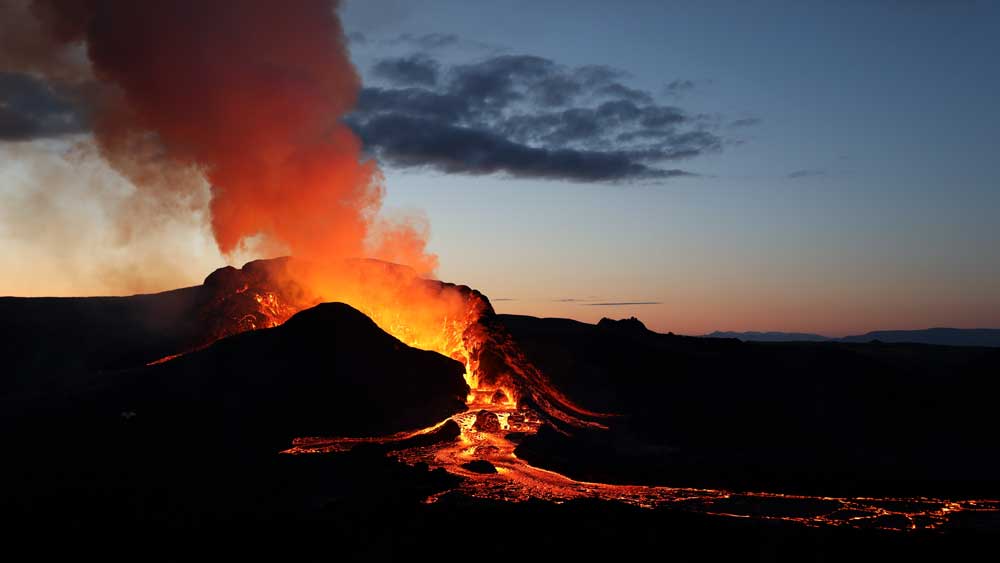 Ο κίνδυνος από γιγάντιες εκρήξεις ηφαιστείων έχει υποτιμηθεί
