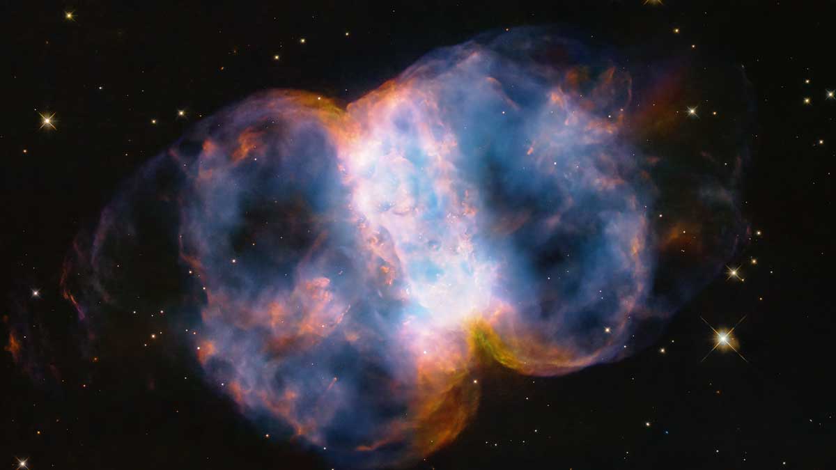 Εικόνα του άρθρου Το Hubble γιορτάζει την 34η επέτειο με μια ματιά στο νεφέλωμα Little Dumbbell