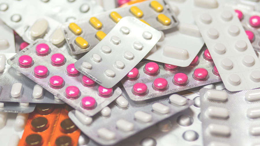 Βρετανία: Ενέκρινε αντιιικό χάπι κατά της covid-19