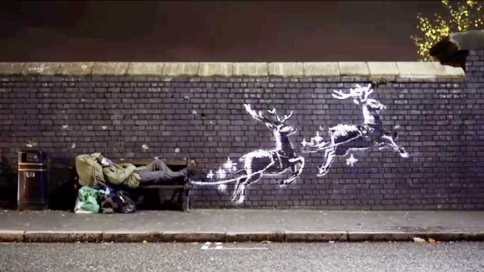 O «Άγιος Βασίλης με τα δώρα» του Banksy