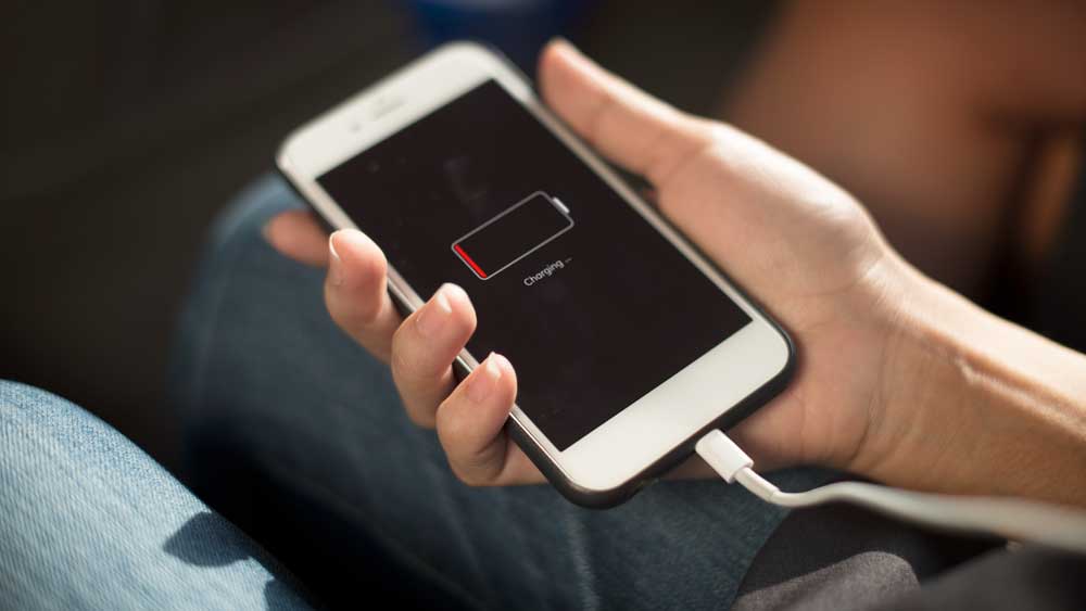 Εικόνα του άρθρου ΕΕ: Οι χρήστες να μπορούν να αντικαθιστούν τις μπαταρίες των smartphones