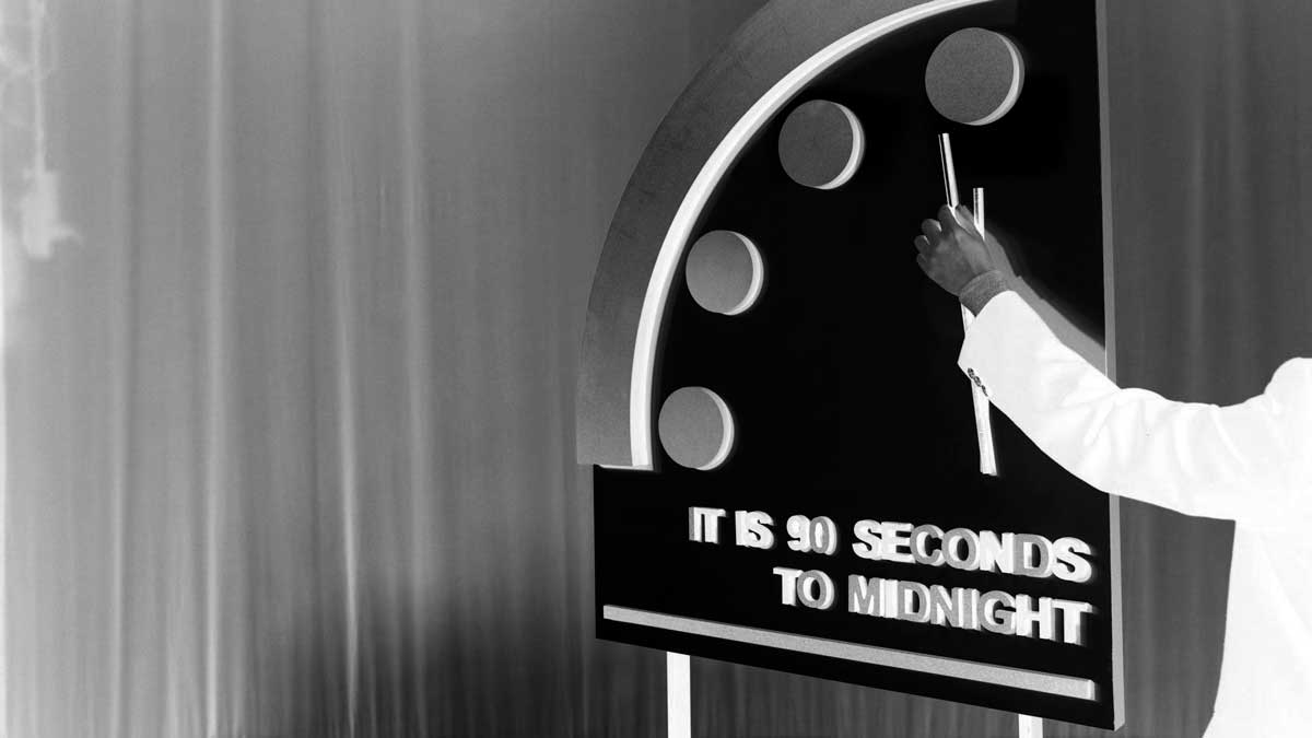 Doomsday Clock: Παραμένουν τα 90 δευτερόλεπτα πριν τα «μεσάνυχτα»