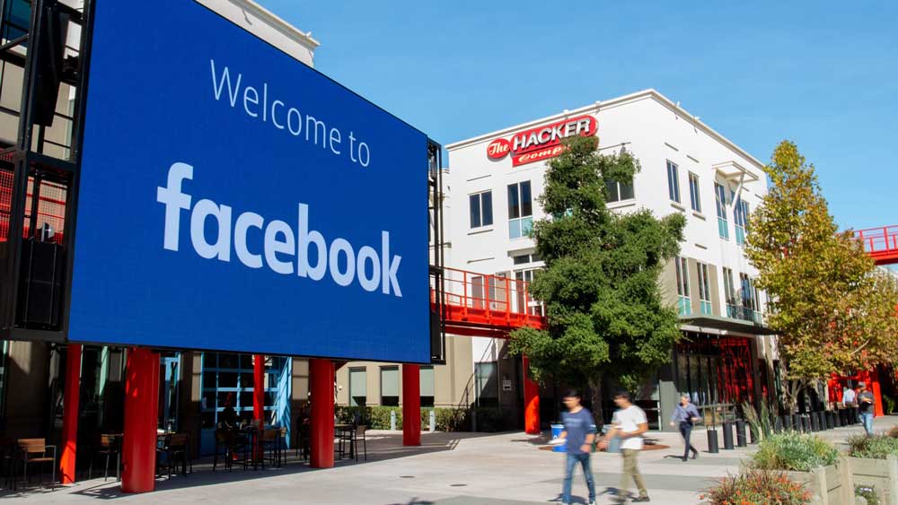 Σκάνδαλο Cambridge Analytica: Η Facebook κατέληξε σε «κατ’ αρχήν συμφωνία»