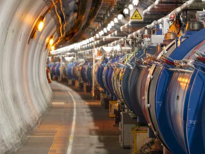 CERN: Ξεκινά νέο πείραμα αναζήτησης της σκοτεινής ύλης