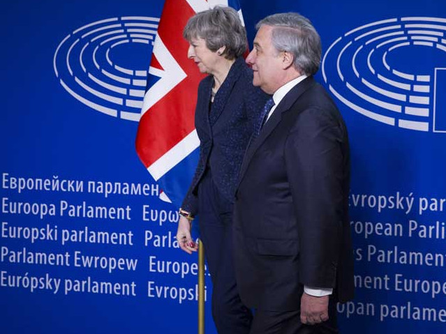 EE: Έκτακτα μέτρα για Brexit χωρίς συμφωνία