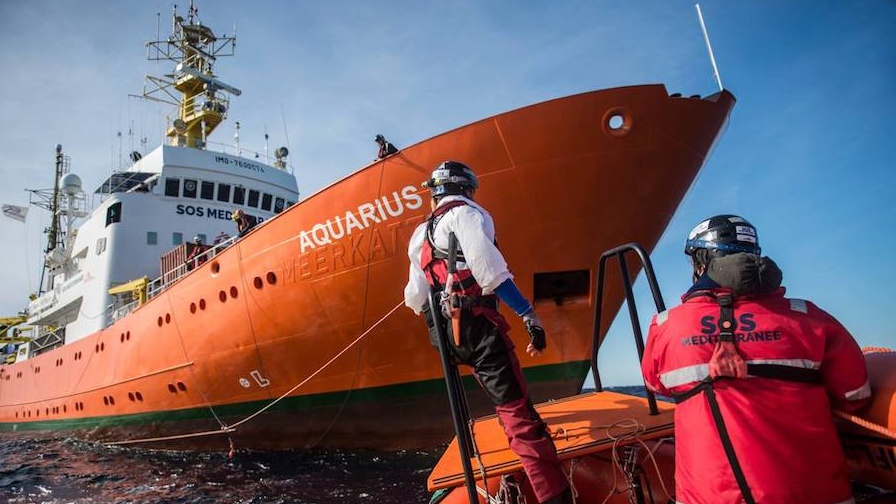 Εικόνα του άρθρου Ιταλία: Δεν δέχεται το Aquarius με 629 μετανάστες και πρόσφυγες