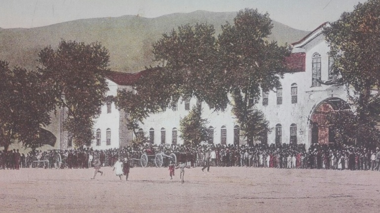 Εικόνα του άρθρου H κεντρική «στρατιωτική» πλατεία…