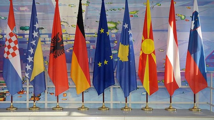 Εικόνα του άρθρου Εμπλοκή στις ενταξιακές διαπραγματεύσεις για Αλβανία και ΠΓΔΜ
