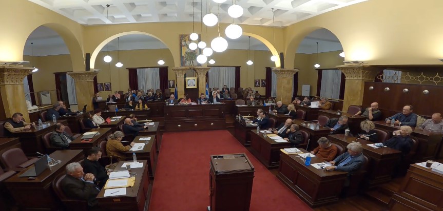 Ο Δήμος Ιωαννιτών ζητάει τη διατήρηση των νομικών προσώπων