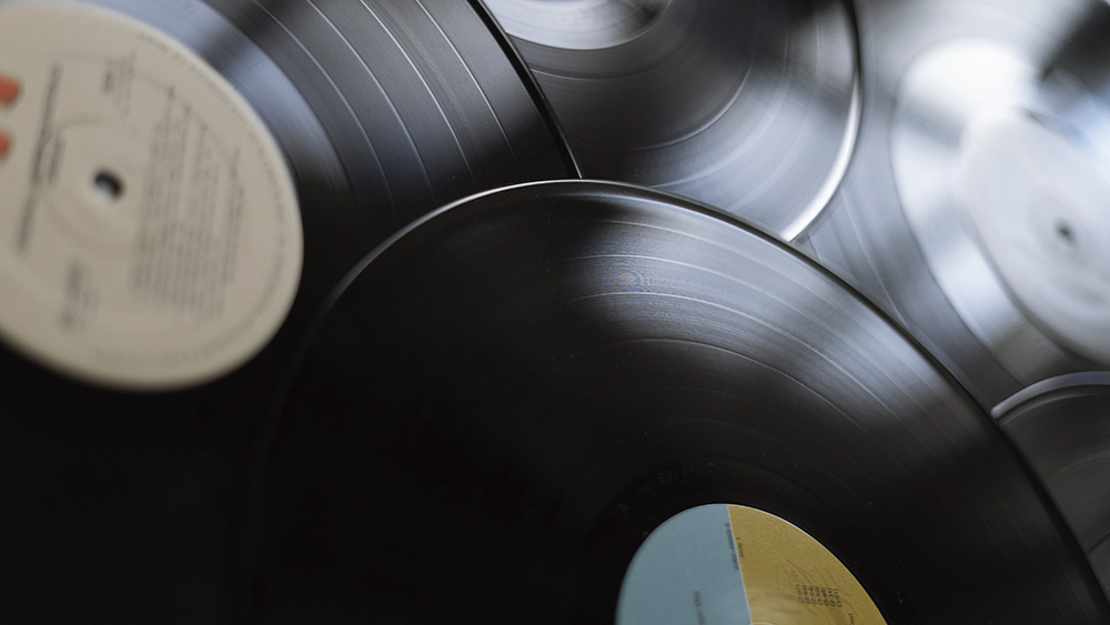 Ακούστε δωρεάν 385.000 vintage δίσκους 78 στροφών