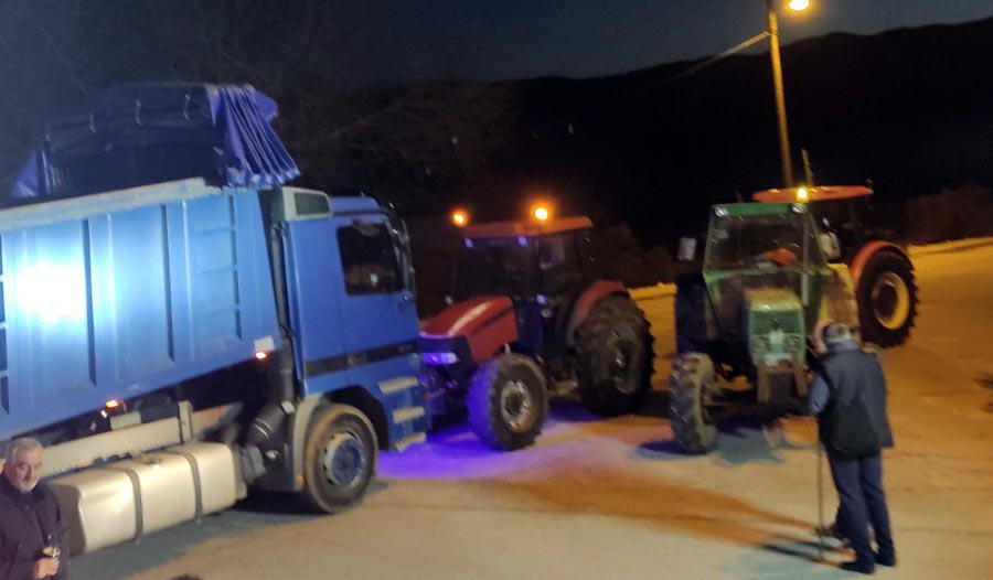 Εικόνα του άρθρου Αγροτικά μπλόκα: Επέμβαση της αστυνομίας στο Καλπάκι