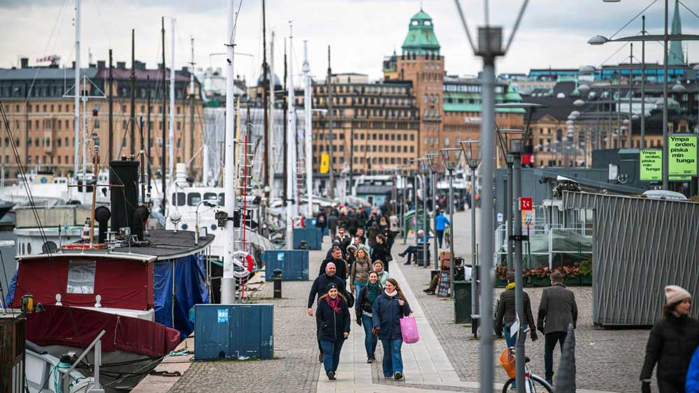 Η Σουηδία δεν αλλάζει στρατηγική